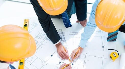 البرامج الهندسية والفنية (للمهندسين والفنيين)